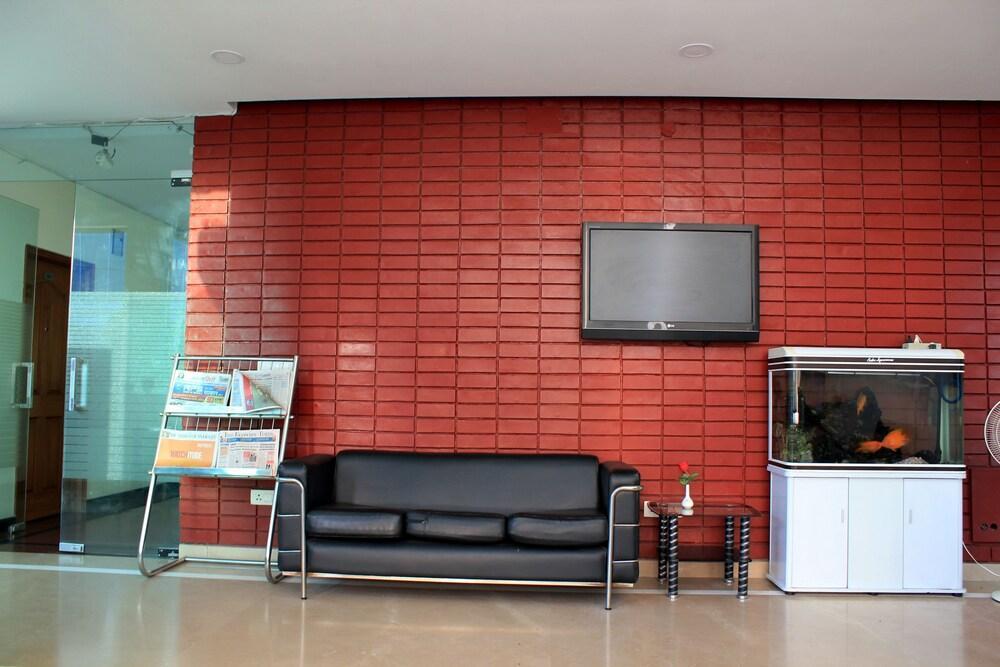 Hotel Treebo Palm Tree Palam Vihar Gurgaon Zewnętrze zdjęcie