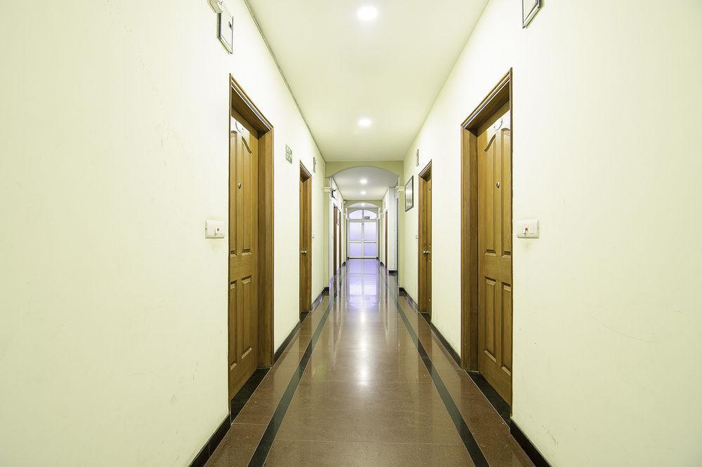 Hotel Treebo Palm Tree Palam Vihar Gurgaon Zewnętrze zdjęcie