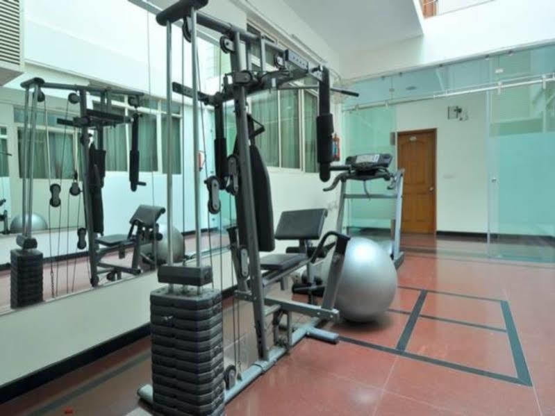 Hotel Treebo Palm Tree Palam Vihar Gurgaon Zewnętrze zdjęcie